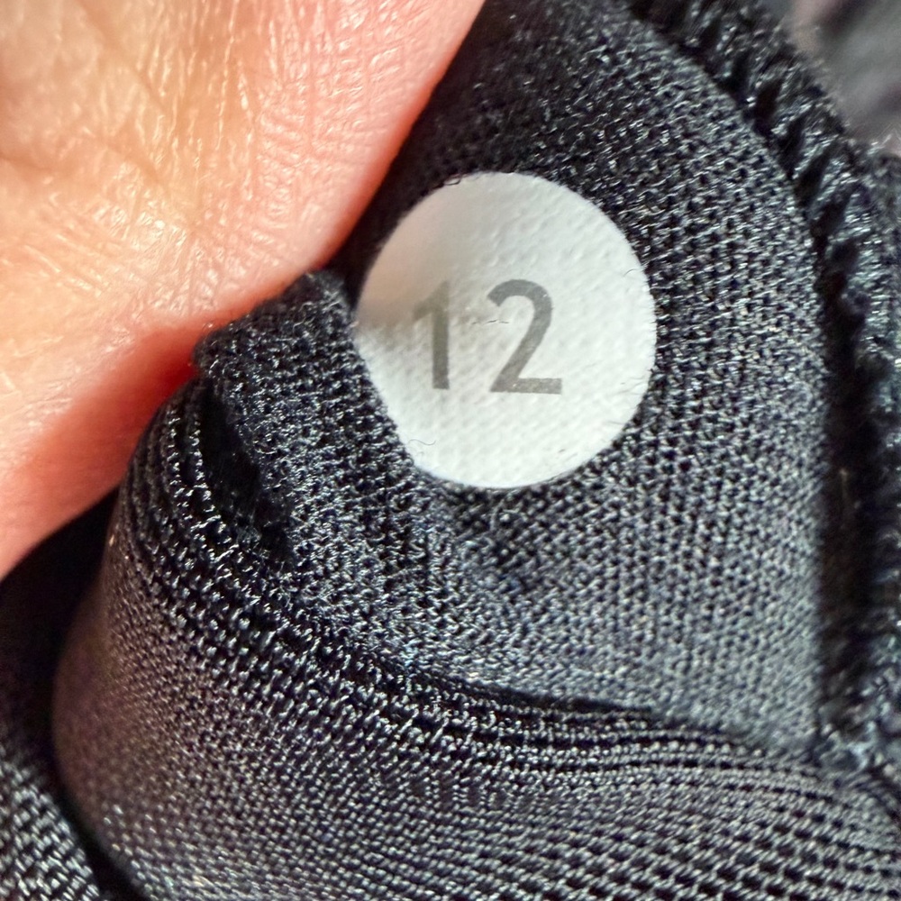Lululemon Tops - Picture 5 of 9